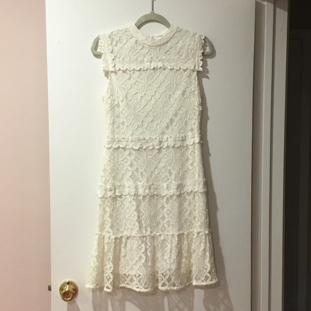 Julia Jordan Lace Dress